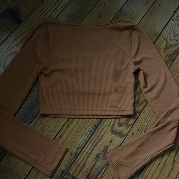 SHIEN size XS brown crop long sleeve top - Picture 3 of 3